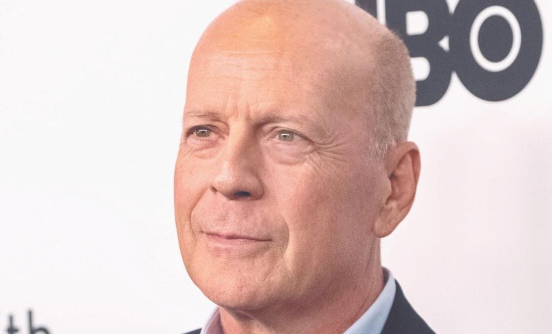 Bruce Willis es visto por primera vez cargando a su nieta