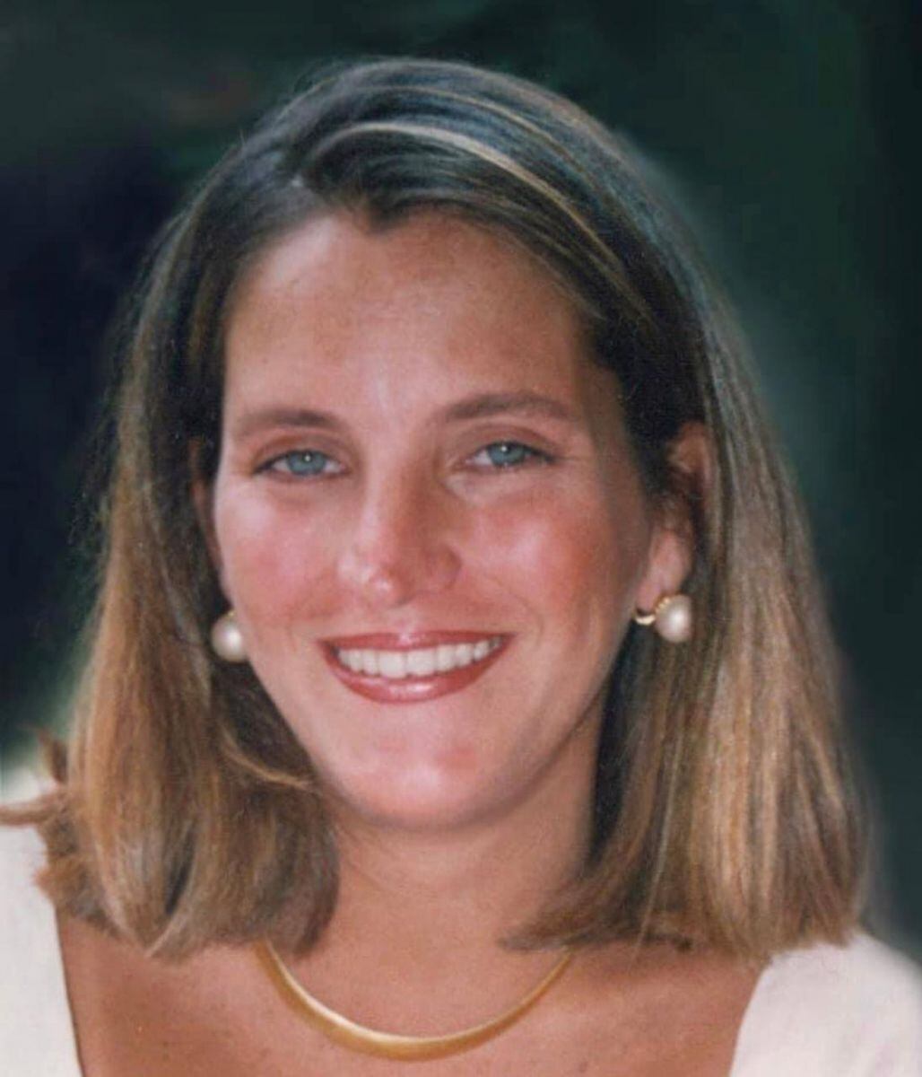 Luis Gómez y Adriana Abascal vacacionan juntos en Los Ángeles 