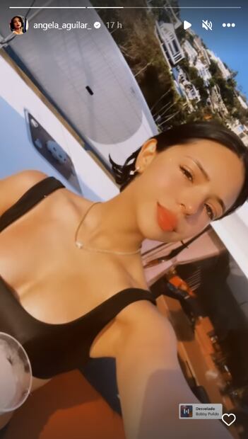 Ángela Aguilar se adelanta a la primavera y presume su figura con top y calzonera