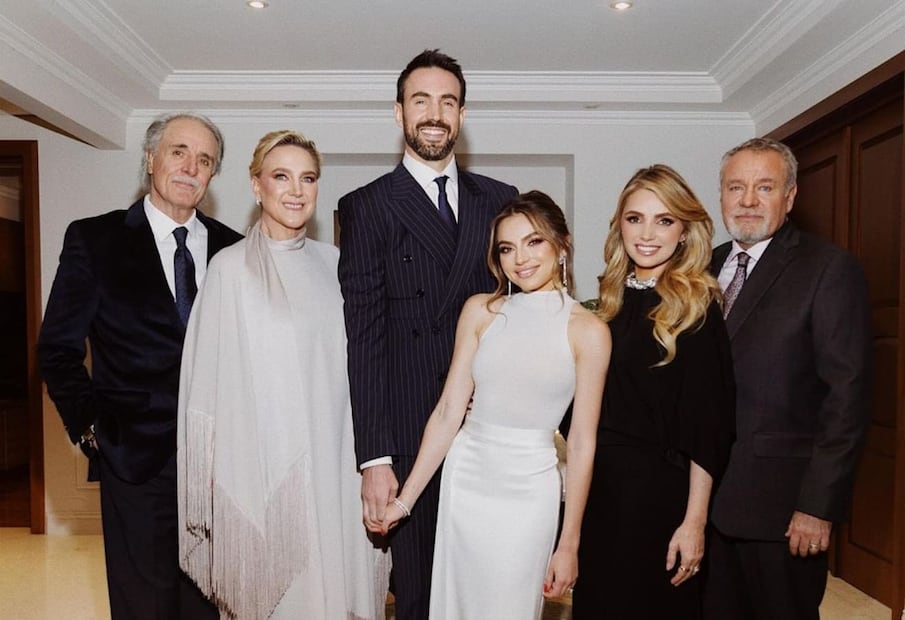 Sofía Castro y Pablo Bernot celebran junto a su familia una romántica pedida de mano / Foto: Instagram