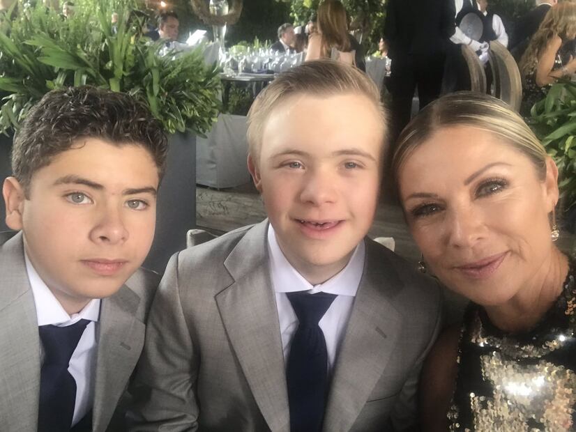 A la boda de Mar Collado y Gonzalo Zabala, también acudió Lety Calderón con sus hijos