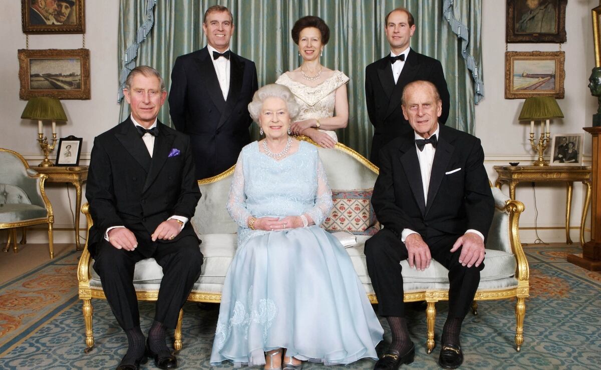 El palacio de Buckingham prohibió a "inmigrantes de color" servir en altos cargos