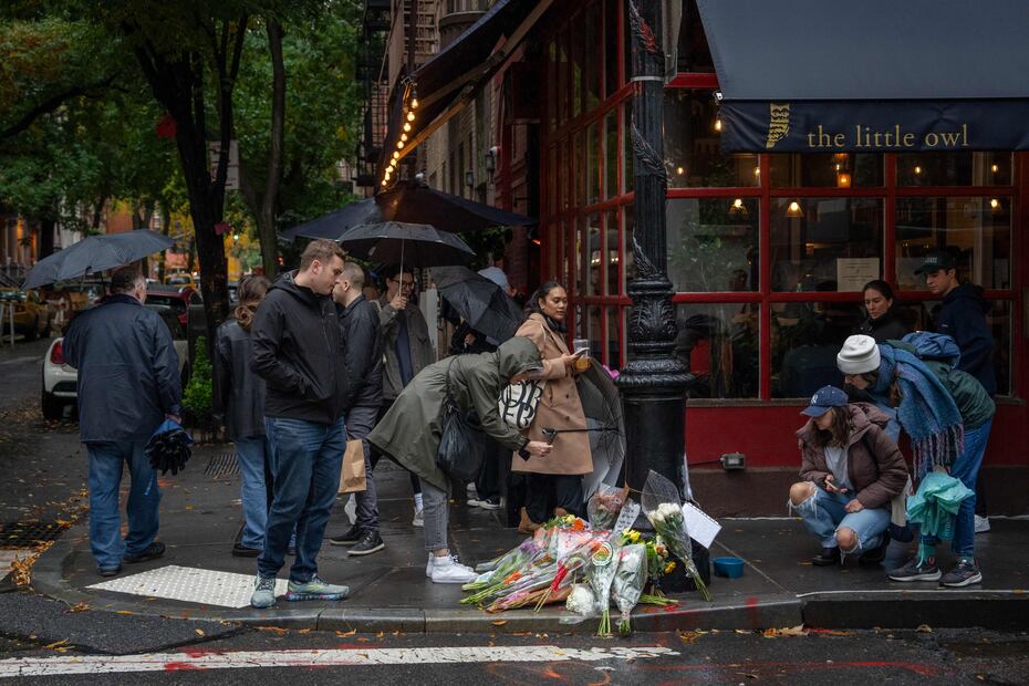 Fans despiden a Matthew Perry/AFP