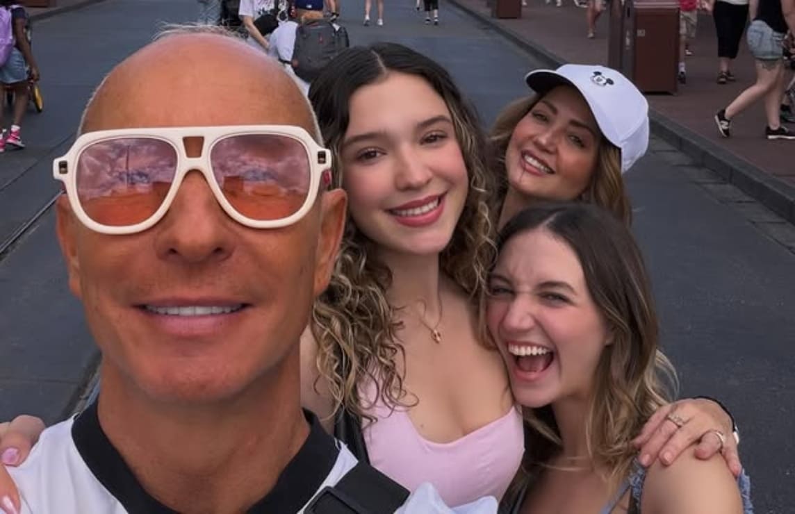 Así fueron las vacaciones familiares de Erik Rubín y Andrea Legarreta en Florida