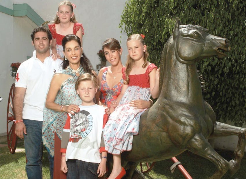 De los 19 hijos de Jorge Hank Rhon, ¿quiénes son adoptivos?