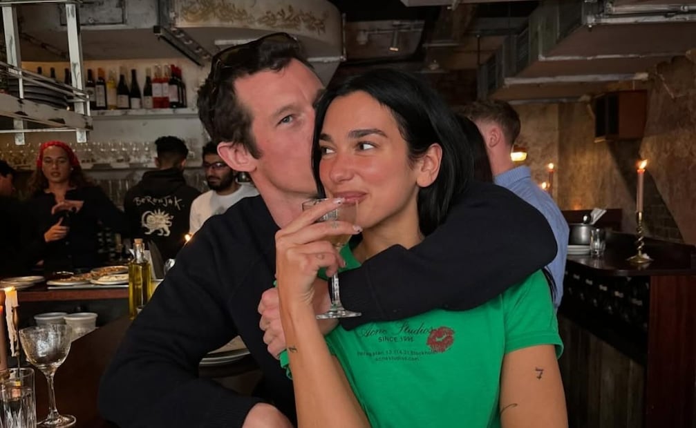 Dua Lipa y Callum Turner / Foto: Instagram @dualipa