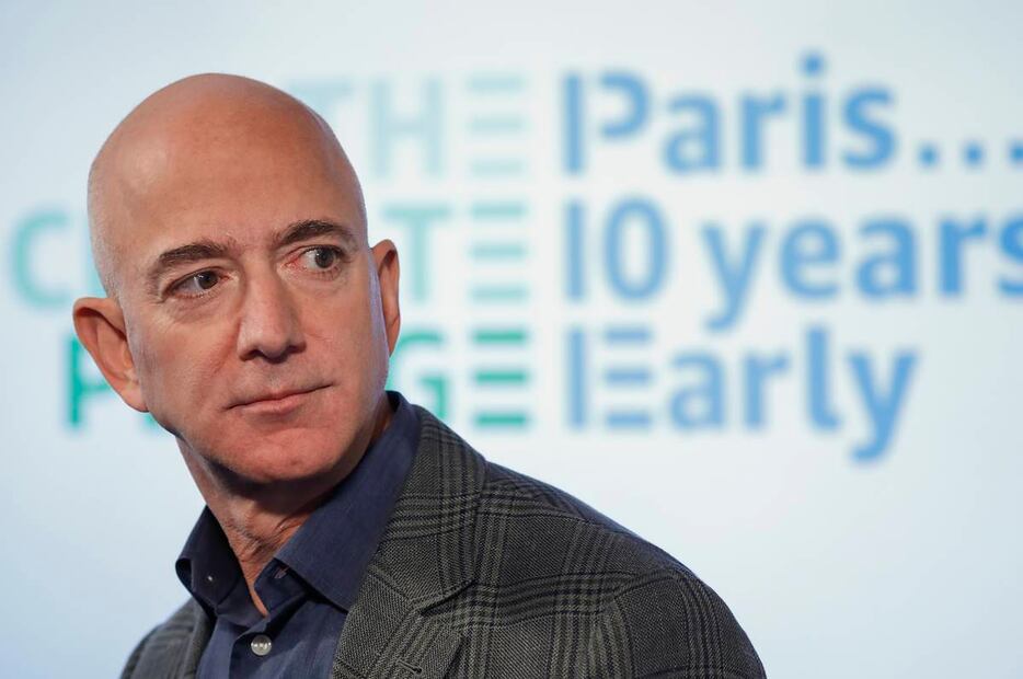 Jeff Bezos está comprometido con su novia Lauren Sanchez 