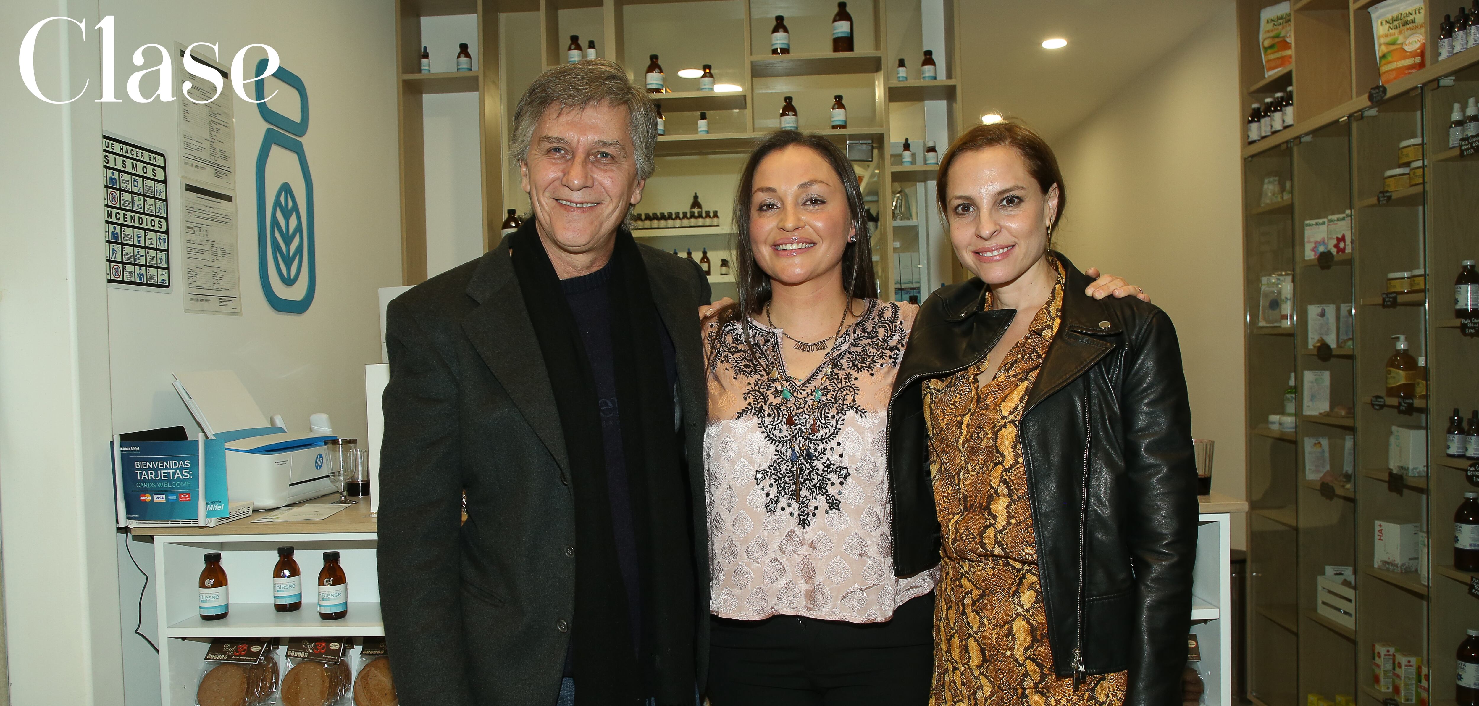 Marina de Tavira y su novio Rafael Sánchez Navarro en la inauguración de Centtral Interlomas