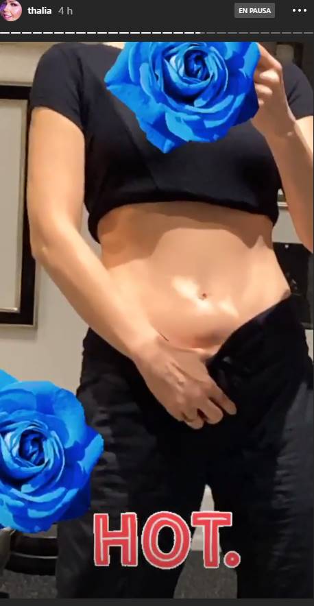 Thalía impacta por su diminuta cintura y su abdomen a prueba de balas 