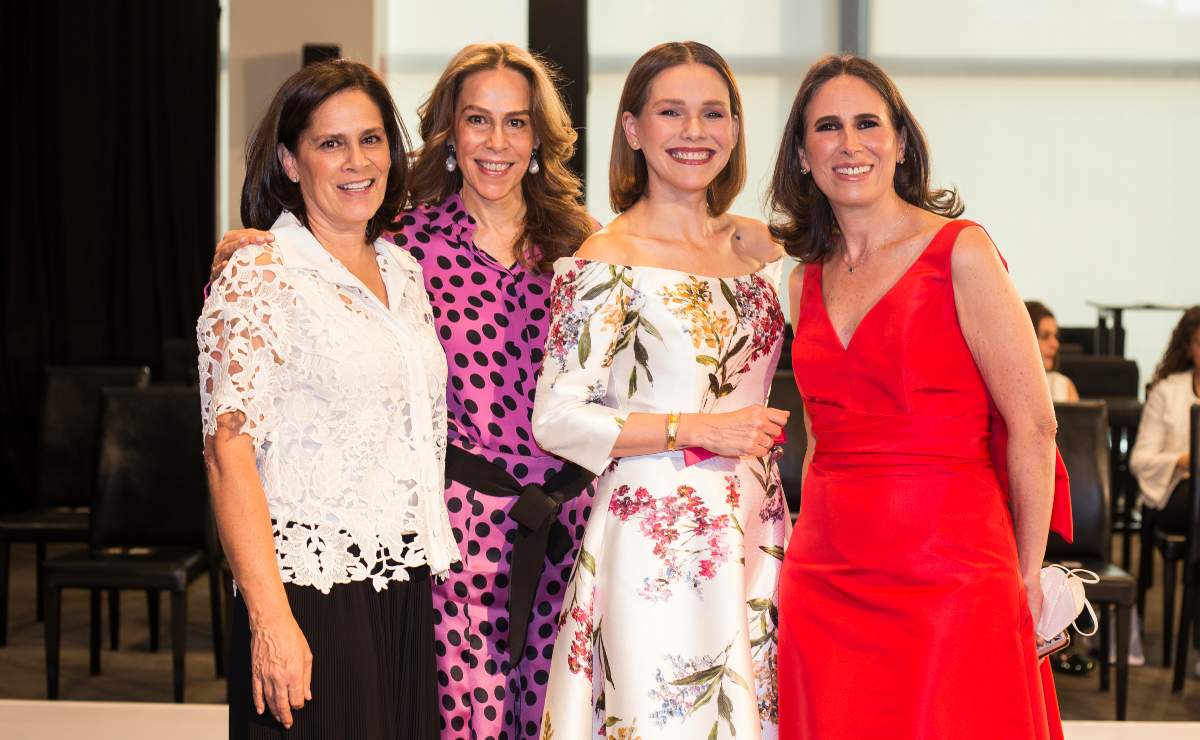 Celina del Villar y Kika Edgar en el desfile de 43 años de Frattina