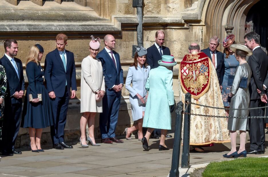 El príncipe William quiere a Meghan Markle y su hermano Harry lo más lejos posible