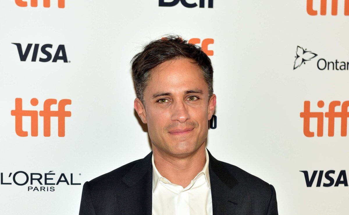 Gael García gana millonaria demanda a empresa de bebidas alcohólicas