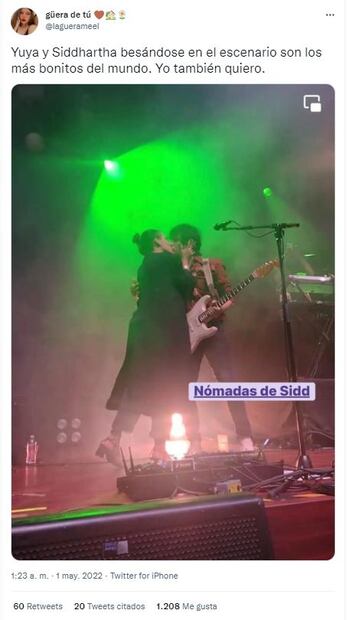 Yuya y Siddhartha protagonizan romántico momento en el escenario