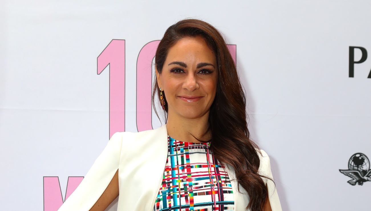El hijo de Paulina Madrazo concluyó la primaria con una ceremonia diferente