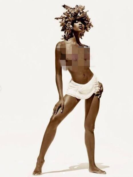 La fotografía en topless de Naomi Campbell que incendió las redes 