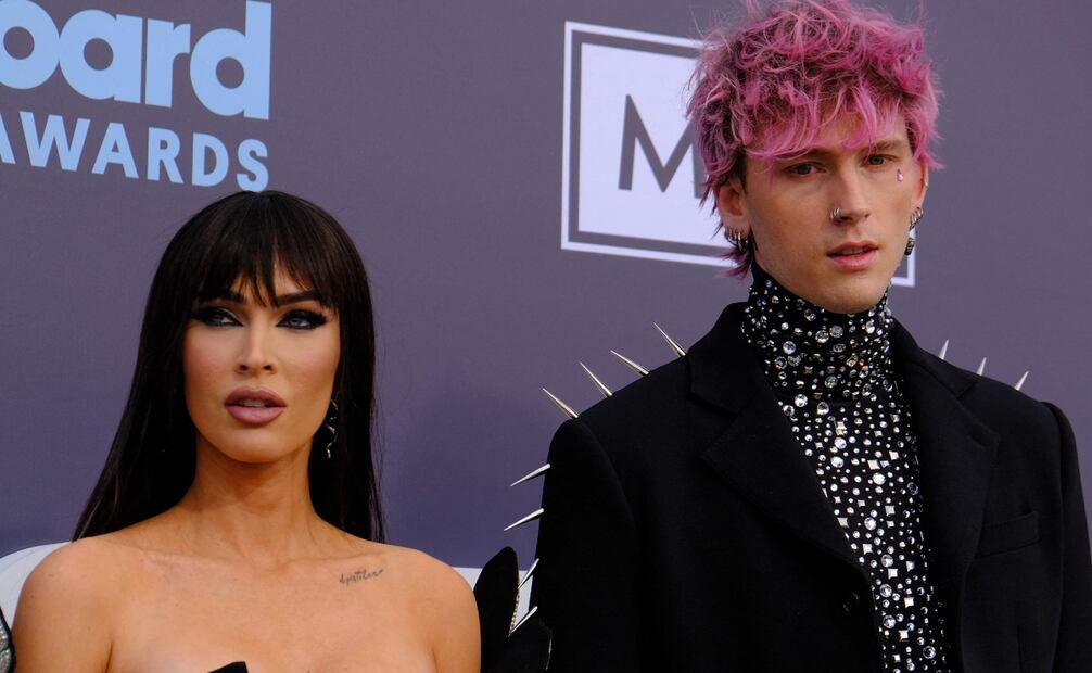 Megan Fox y Machine Gun Kelly / AFP
