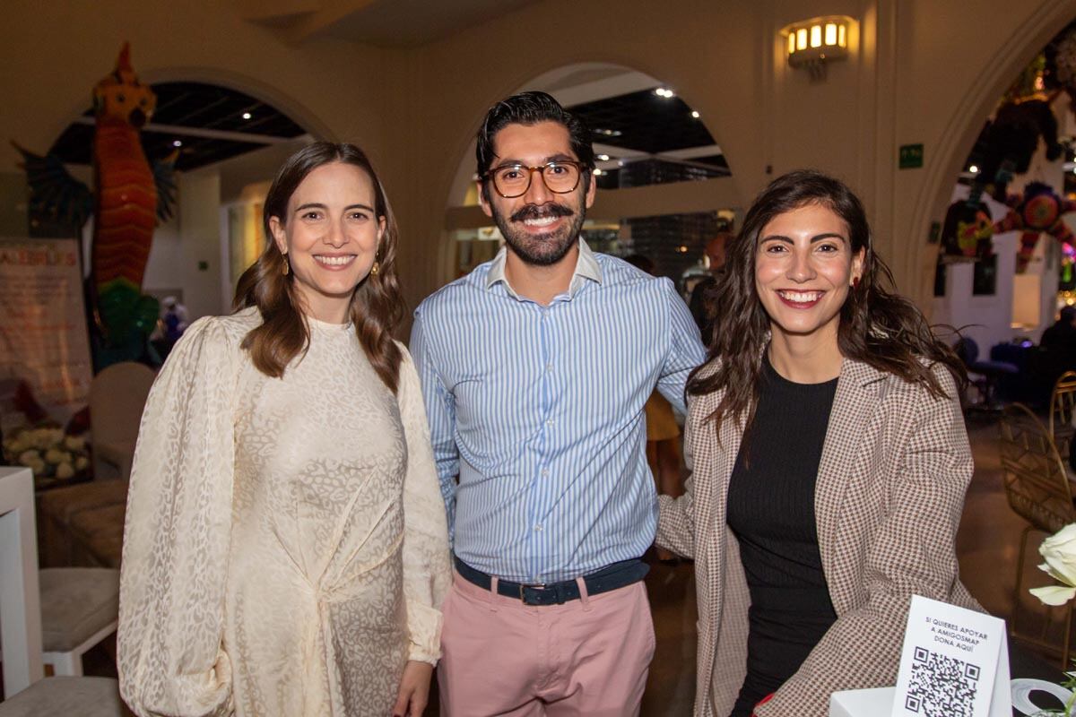 Mercedes Vigil, Luis Zea y 
Carolina Gudiño. (Foto: Arturo Quintero)