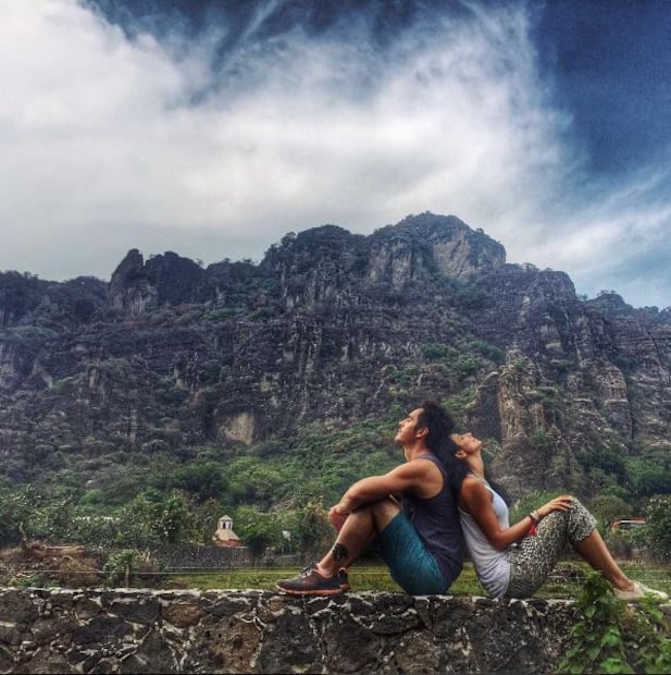 La primera FOTO de la luna de miel de Aislinn Derbez y Mauricio Ochmann
