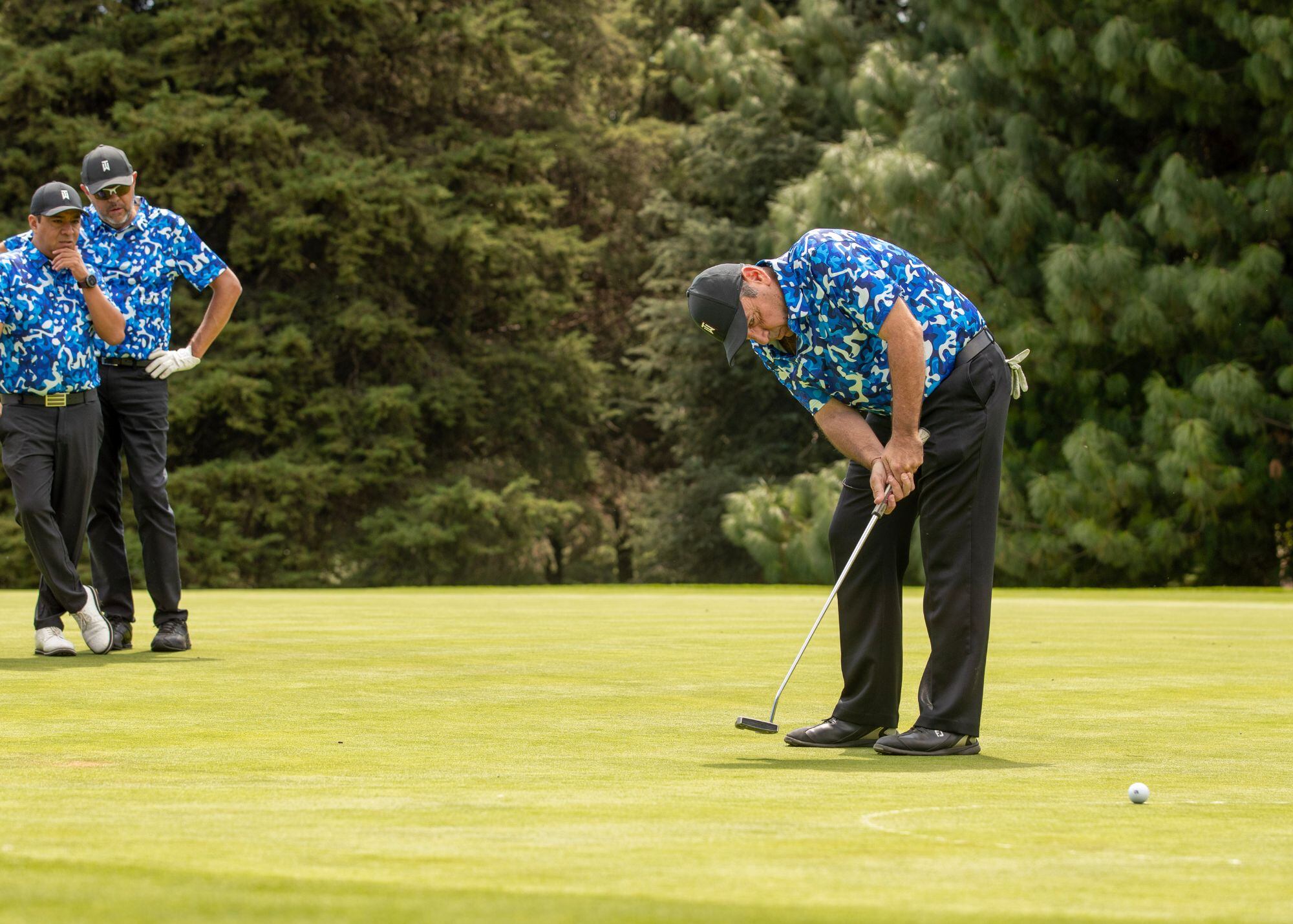 Marco Alvarado e Ildefonso Aguirre con Raúl Ceja. (Foto: Edgar Silva Fuentes)