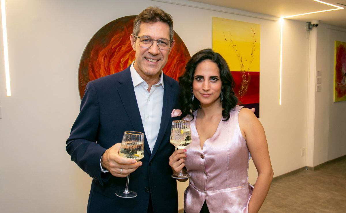 Fundación Cima presenta ARTEria, exposición que honra la batalla contra el cáncer de mama / Foto: Arturo Quintero