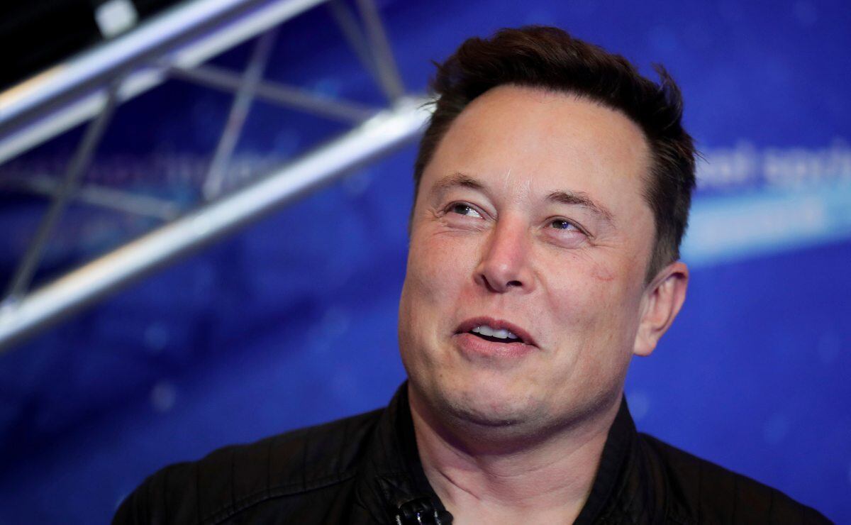 Elon Musk pide a supuesta víctima que describa sus partes privadas