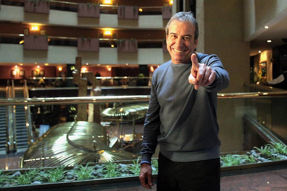 José Luis Perales, a sus 74 años, anuncia su retiro de la música