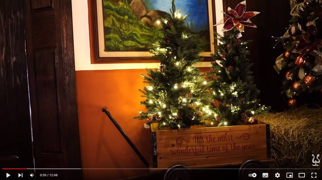 La lujosa cena de Navidad de la dinastía Aguilar