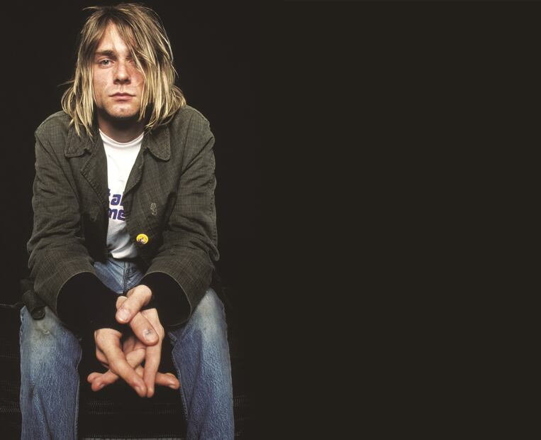 Venden guitarra de Kurt Cobain usada en 'MTV Unplugged' en millones de dólares  