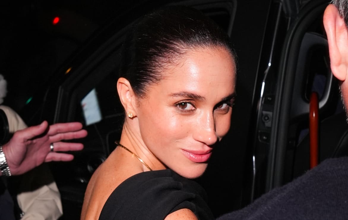 ¿Meghan Markle se autoinvitó al desfile de Balenciaga en París? Aquí la verdad