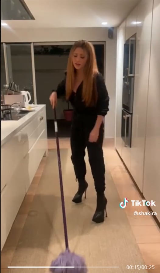 Shakira y Vera Wang demuestran que las botas 'gigantes' son la próxima tendencia