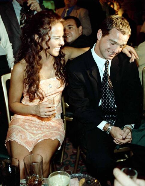 Los hombres que conquistaron a Kate del Castillo