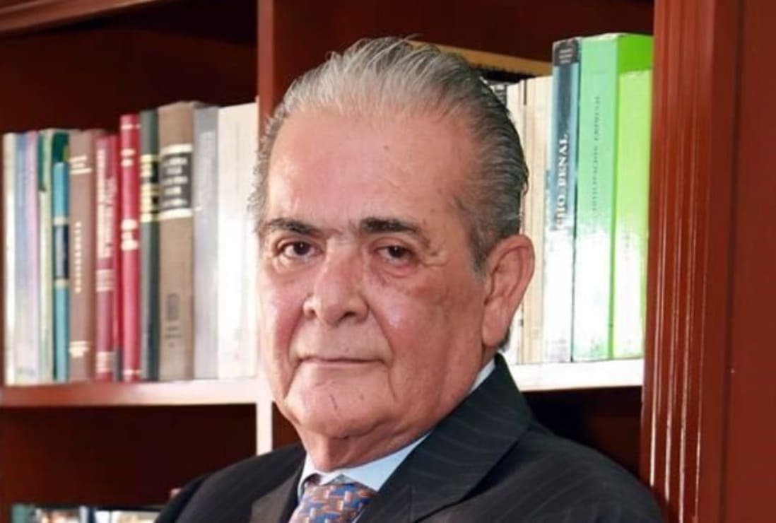 Xavier Oléa Peláez / Twitter: @oleavabogado