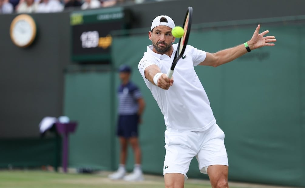 Grigor Dimitrov durante su partido de tercera ronda individual masculino contra Sebastian Ofner en Wimbledon 2025 / Foto: Rob Newell - Getty Images