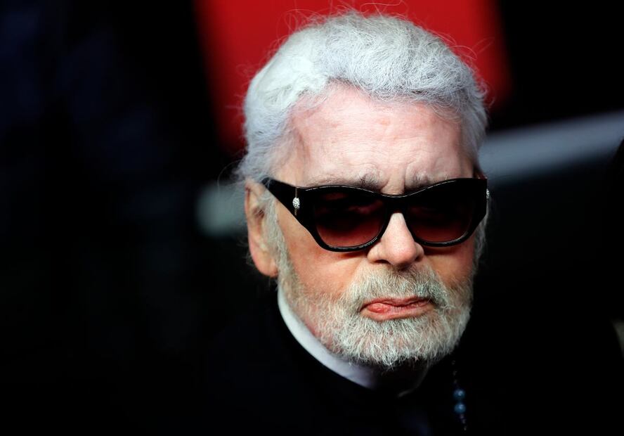 Aparece "hijo espiritual" de Karl Lagerfeld y reclama herencia a 'Choupette'