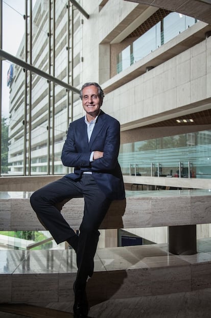 Daniel Servitje Montull fue nombrado doctor honoris causa por su desempeño empresarial 