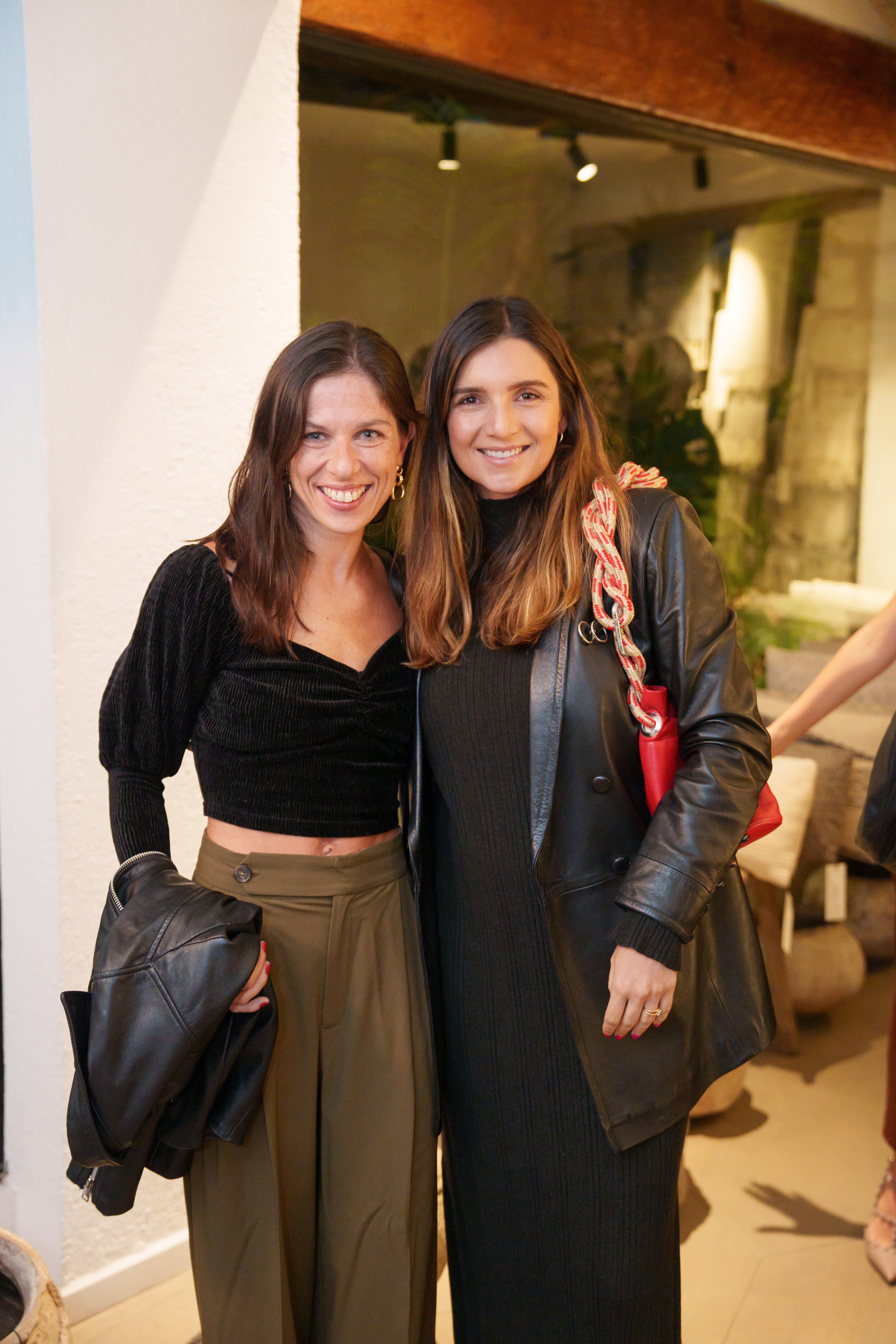 Elena Mari y Mariana Nosti. (Foto: Héptor Arjona para VIP)