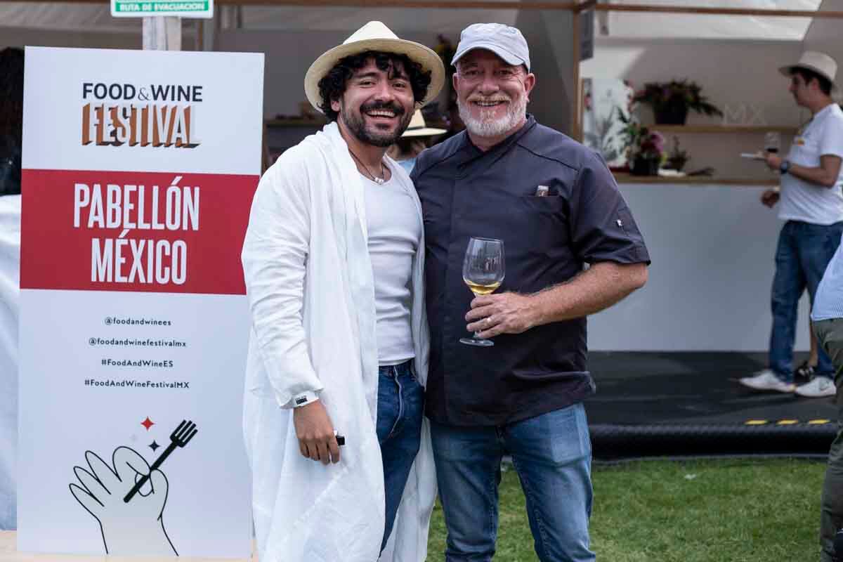 Jesús Espinosa y el chef Gerardo Vázquez Lugo. (Foto: Esteban Torreblanca)