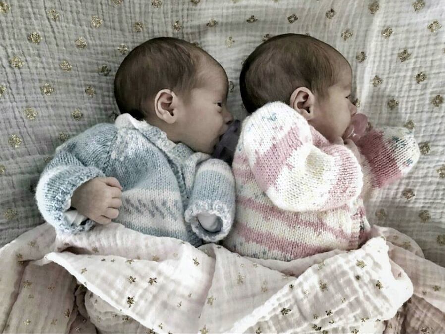 La foto más reciente de los mellizos de Ludwika Paleta y Emiliano Salinas