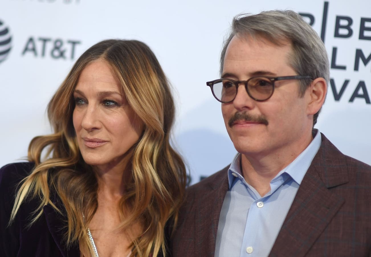 Sarah Jessica Parker y su esposo Matthew Broderick en el Festival Tribeca Film en 2018 / AFP