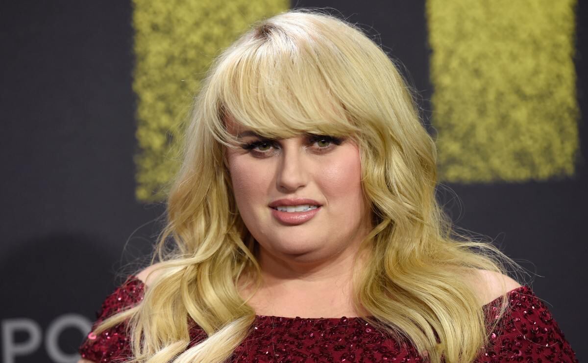 Rebel Wilson, tras perder 30 kilos, posa en lencería