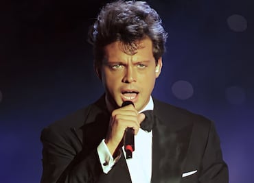 El día que Luis Miguel cantó en Los Pinos, su vínculo con Carlos Salinas de Gortari