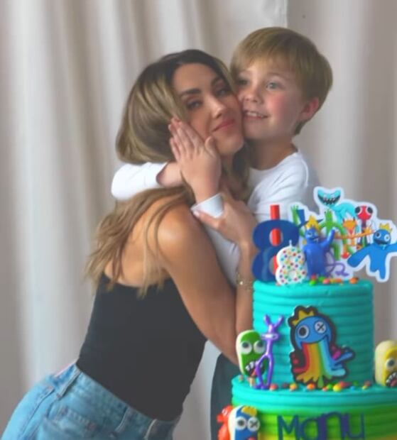 Anahí con su hijo Manu / Foto: Instagram