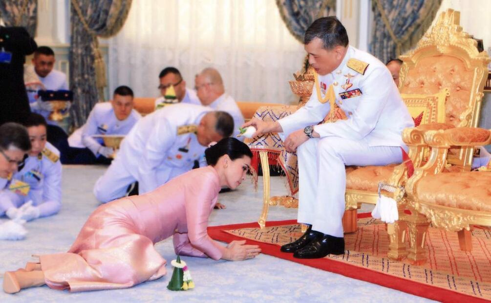 Reportan al rey de Tailandia muy enfermo de las vías respiratorias; está hospitalizado