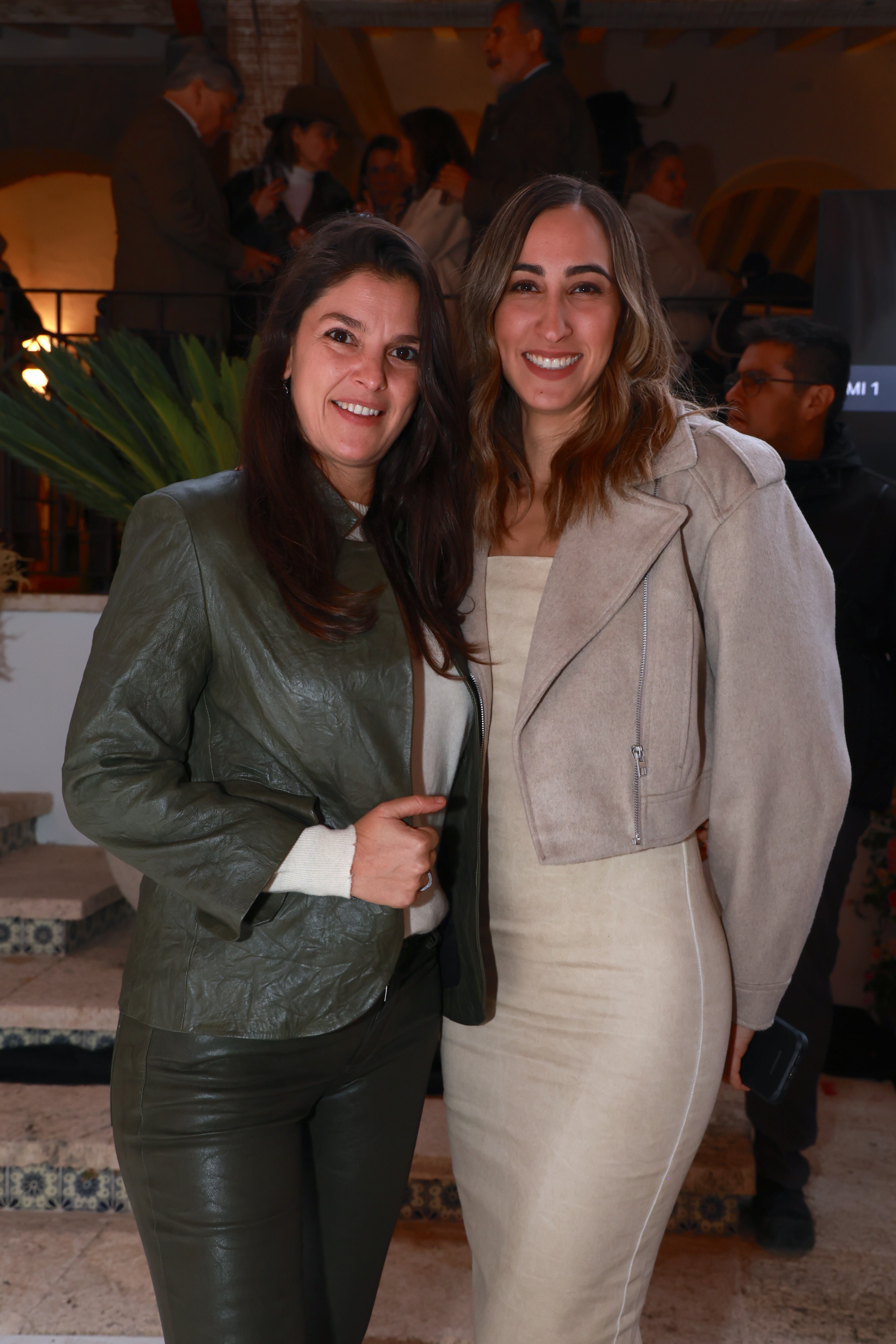 Ana Pau Paviche y Lucía Quijano. (Foto: Héptor Arjona)