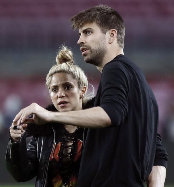 Gerard Piqué y Shakira en el Camp Nou durante marzo de 2017 / EFE