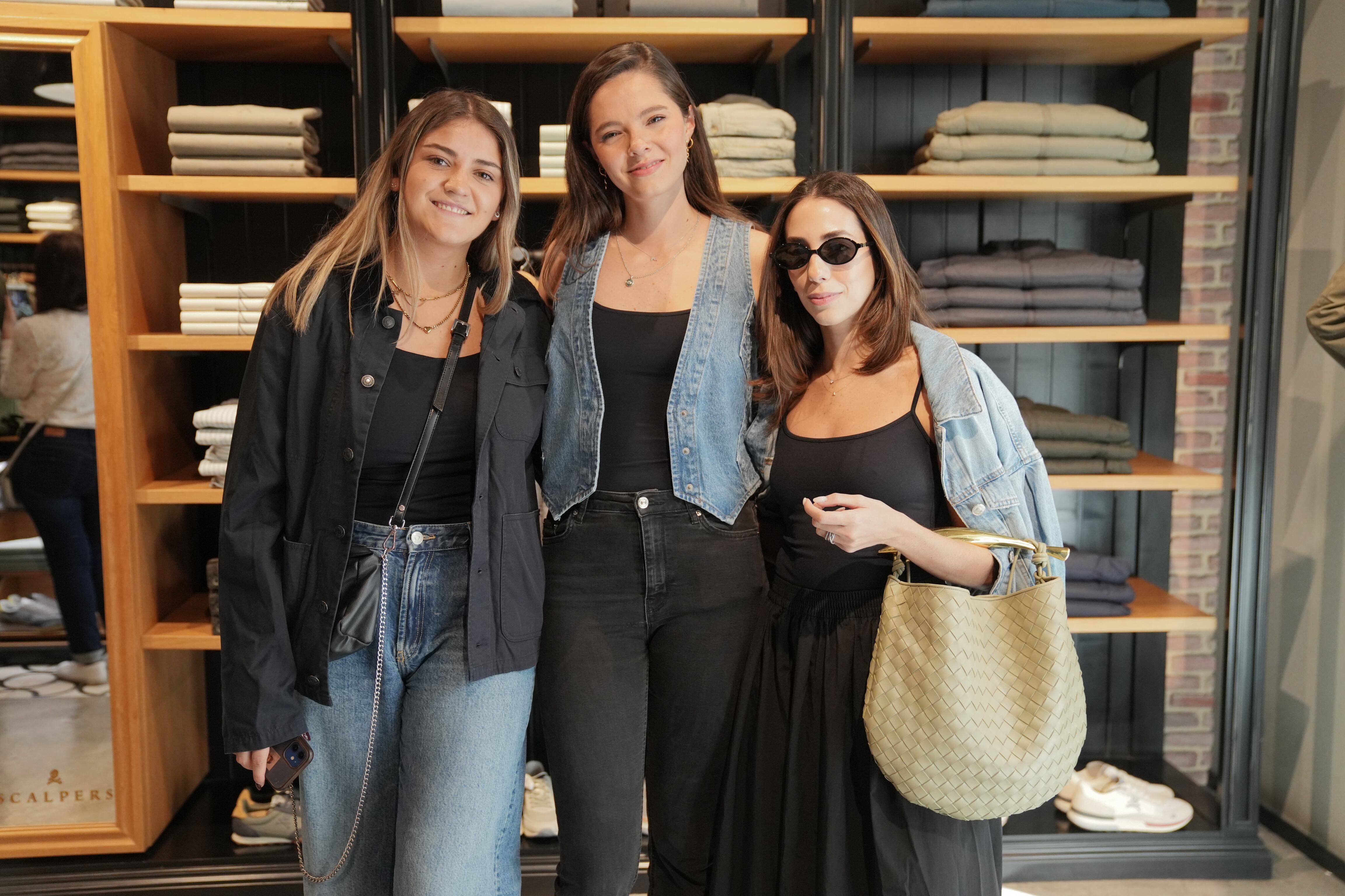 Fernanda Ramos, Paula Pérez Alonso y Aída Baladi. (Foto: Héptor Arjona)