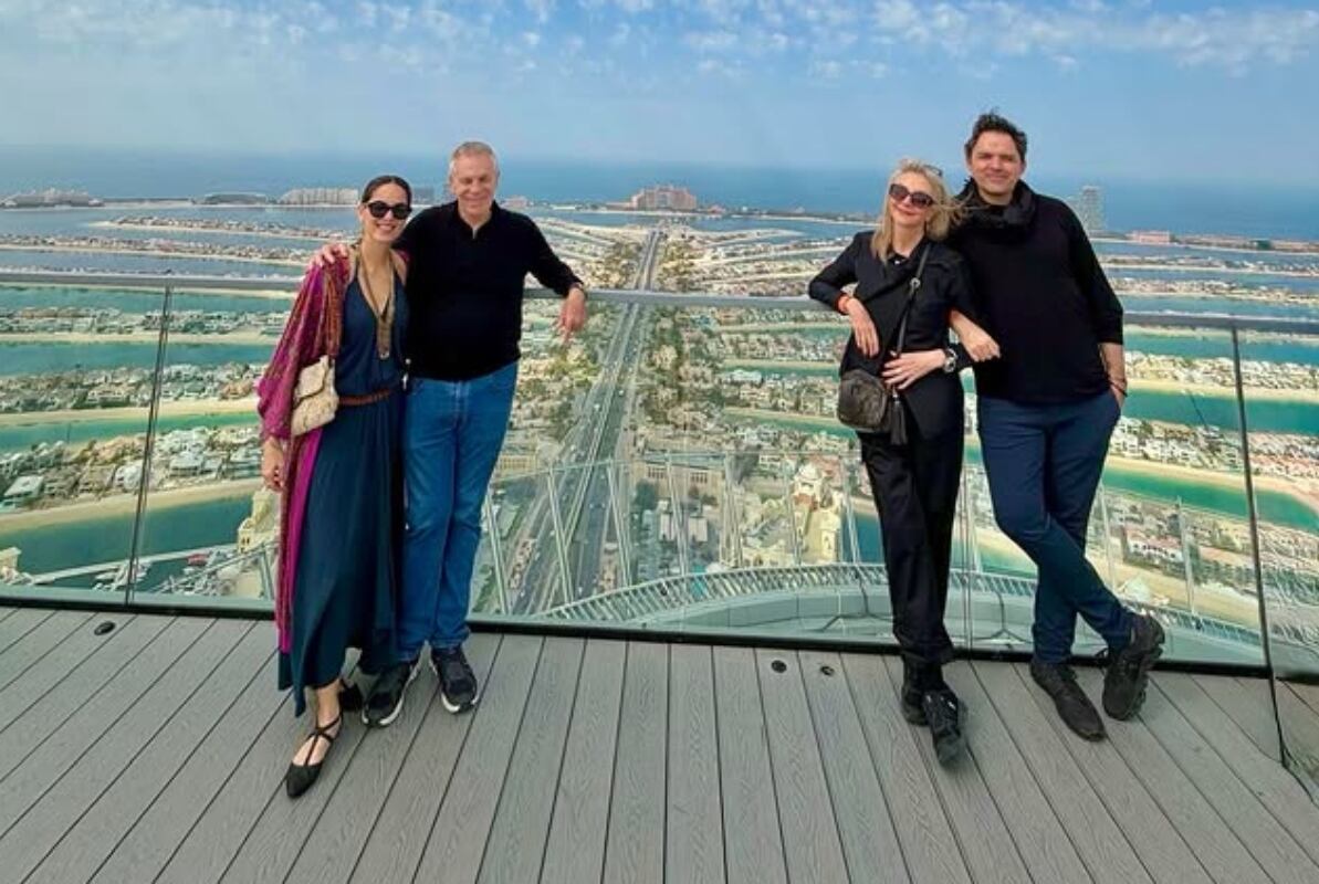 Bárbara Mori, Abraham Franklin, Gina Díez Barroso y Fernando Rovzar / Foto: Instagram