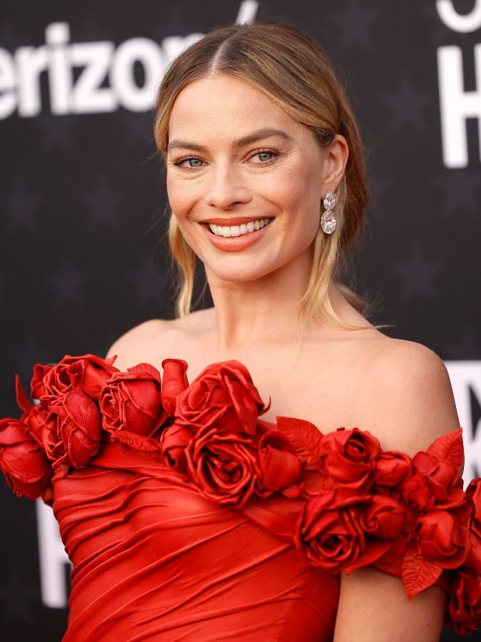 Margot Robbie en la edición 29 de los Critics Choice Awards / AFP