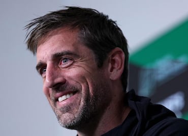 Aaron Rodgers, ex de Shailene Woodley, baila feliz al ritmo de Taylor Swift