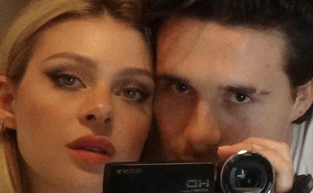De los 100 tatuajes de Brooklyn Beckham, 70 están dedicados a Nicola Peltz